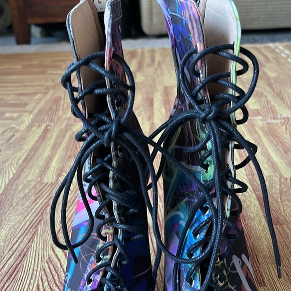 Burju Sierralynn Graffiti Print Lace Up Open Toe Stiletto in 6.5 - EUC - Picture 10 of 12